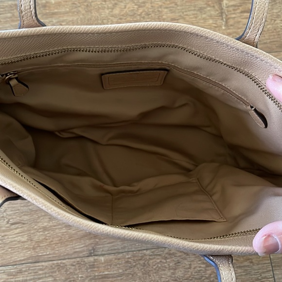 Coach Tote - Picture 5 of 6